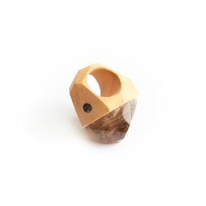 Geometric-ring-with-rutile-quartz-artisan-jewelry