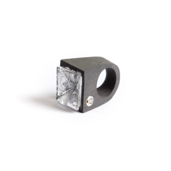 Clear Quartz Pyramide Ring