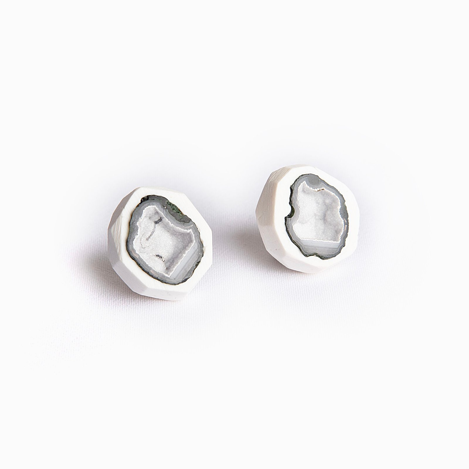 Handmade white Tabasco geode agate quartz ceramic stud earrings
