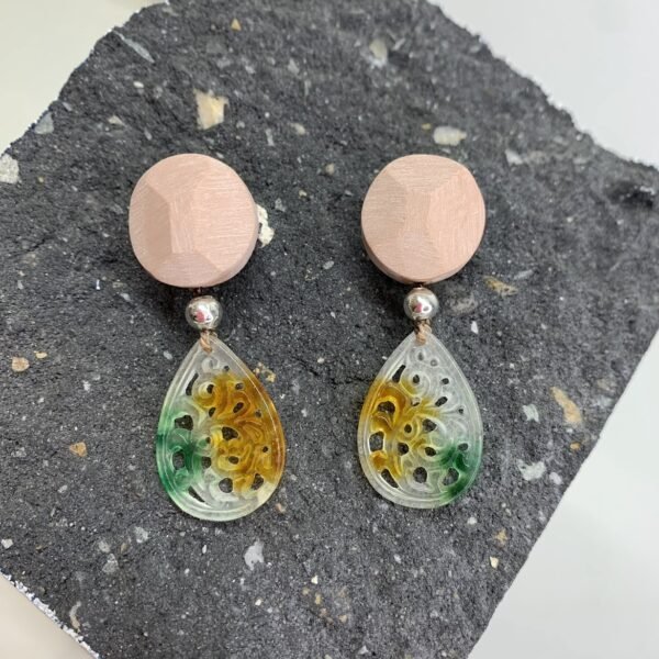 Beige Color Earrings With Hand Carved Quartz - Image 3
