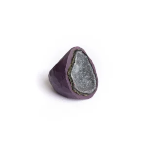 One-of-a-kind purple ceramic ring with dark Tabasco Geode agate quartz gemstone on white background.