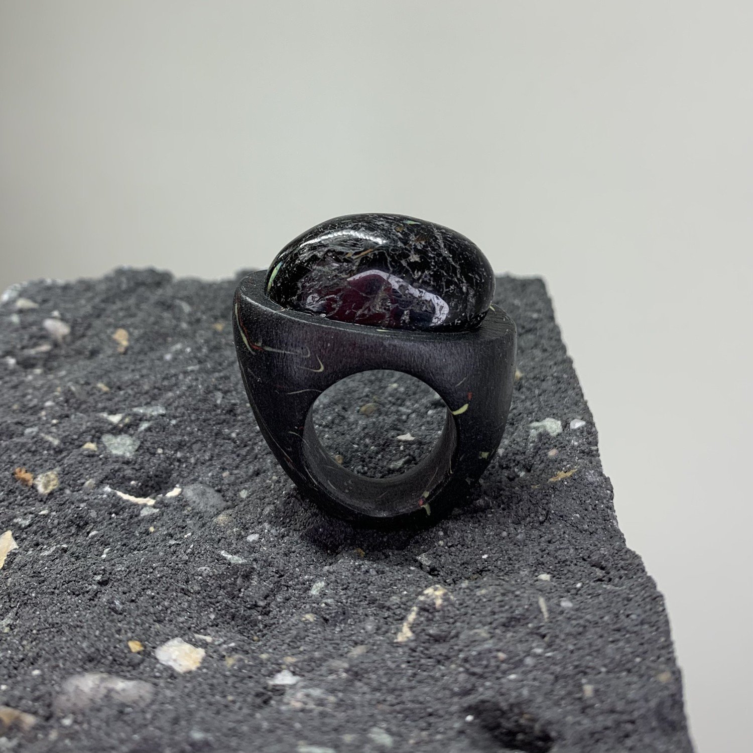 Black Cocktail Ring - Image 4