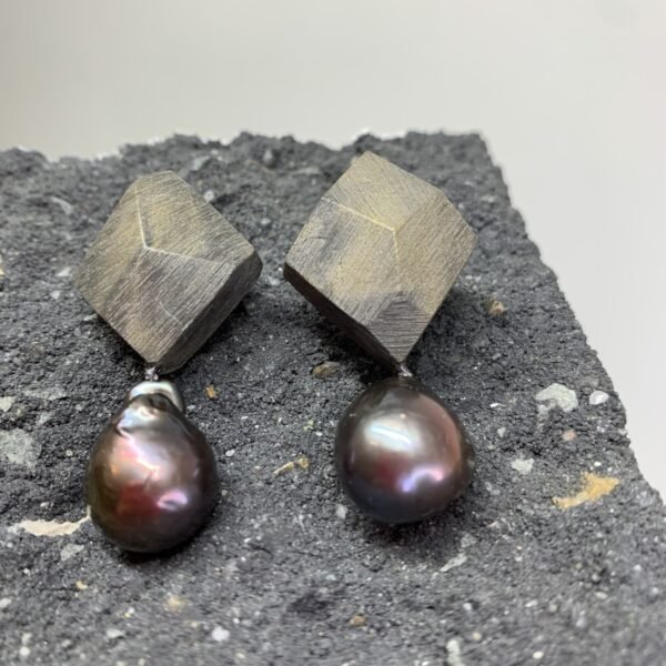 Black Pearl Earrings - Image 6