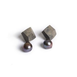 Black Pearl Earrings