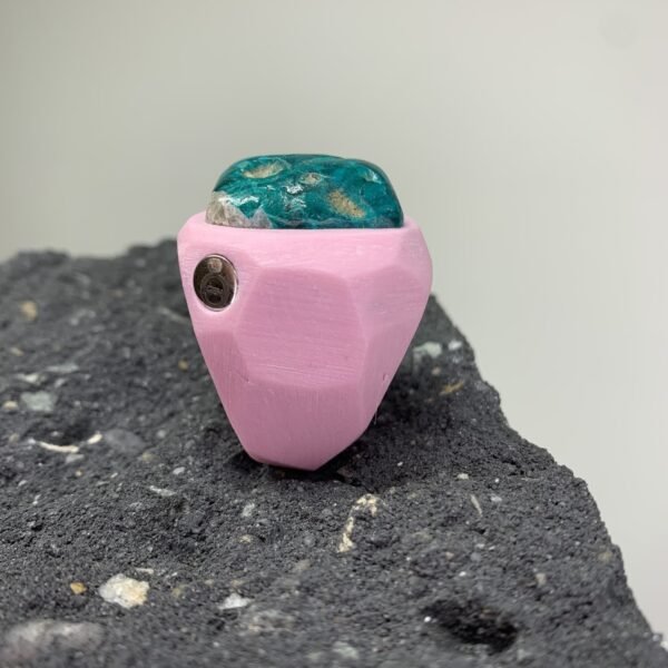 Blue Dioptase In Pink Color Ceramic Band Ring - Image 4