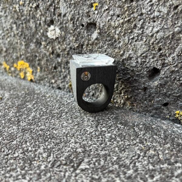 Clear Quartz Pyramide Ring - Image 3