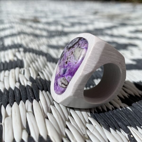 Contemporary Chic Art Ring - Image 5