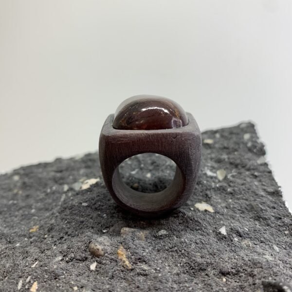 Garnet Ring In Ceramic Band - Image 5