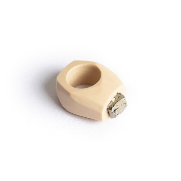 Rough Ryrite Ring In Ceramic Band