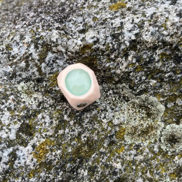 Vintage Chrysoprase In Ceramic Band Ring - Image 3