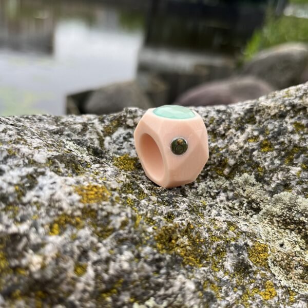 Vintage Chrysoprase In Ceramic Band Ring - Image 5