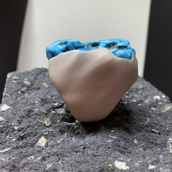 Wearable Sculptural Ring With Large Gemstone - Image 3