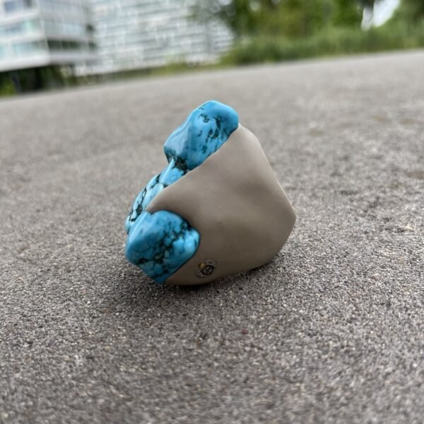 Wearable Sculptural Ring With Large Gemstone - Image 5